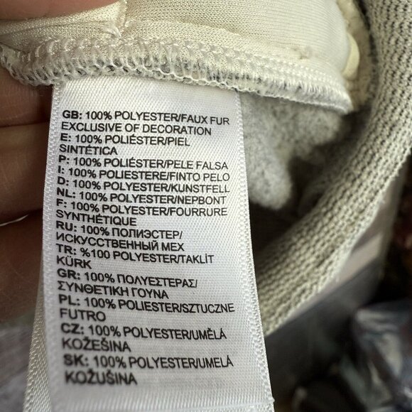 The North Face Furry Fleece Jacket Womens S Gray Sherpa Outdoors Hiking Camping - Picture 4 of 8